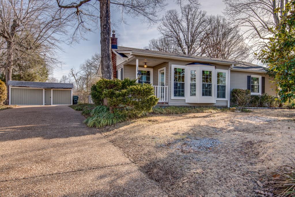 109 Sunset Road Dickson, TN 37055 - Photo 3 of 29 Gallery Image 3