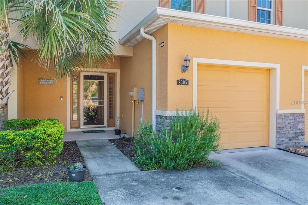 8305 Pine River Road Tampa, FL 33637 - Photo 3 of 24 Gallery Image 3