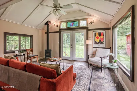 $475,000 | 132 Sandisfield Road, Sandisfield, MA 01255