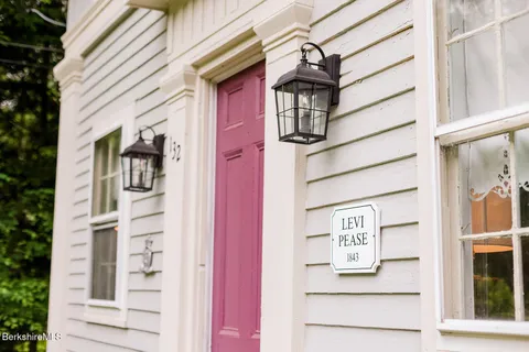 $475,000 | 132 Sandisfield Road, Sandisfield, MA 01255