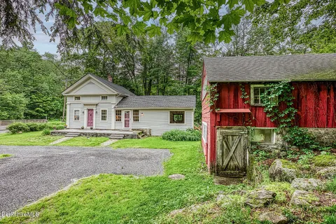 $475,000 | 132 Sandisfield Road, Sandisfield, MA 01255