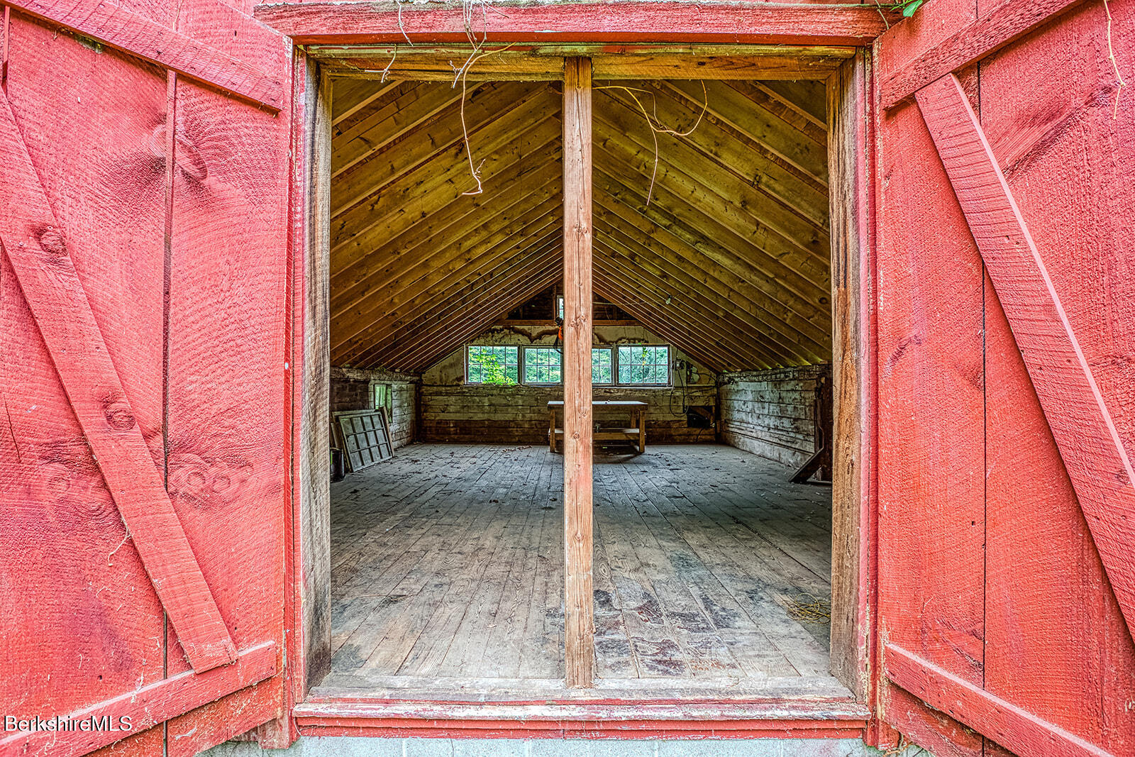 132 Sandisfield Road Sandisfield, MA 01255 - Photo 7 of 41 Barn upper level