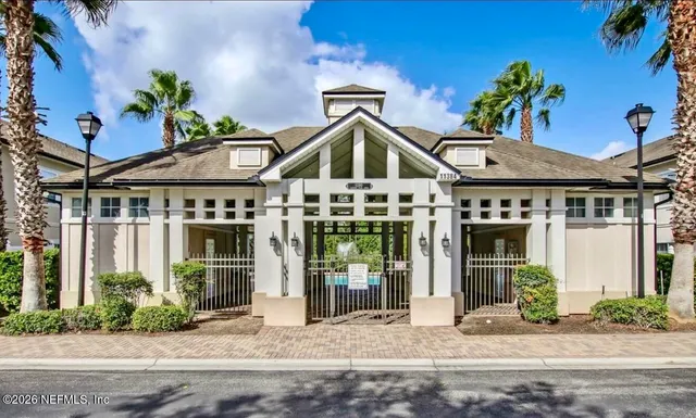 $1,900 | 11368 Estancia Villa Drive, Unit 501, Jacksonville, FL 32246