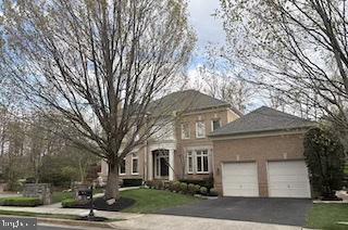11101 Chessington Place Reston, VA 20194 - Photo 2 of 3