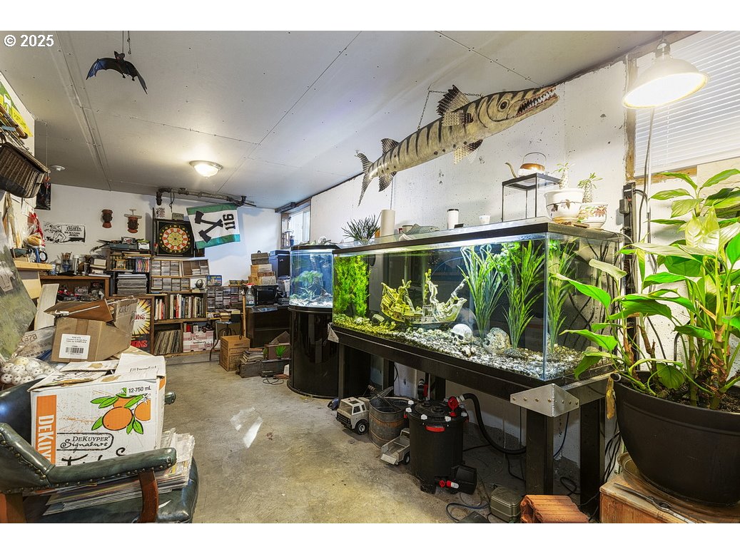 205 Northeast 160th Avenue Portland, OR 97230 - Photo 29 of 35 a view of a garage