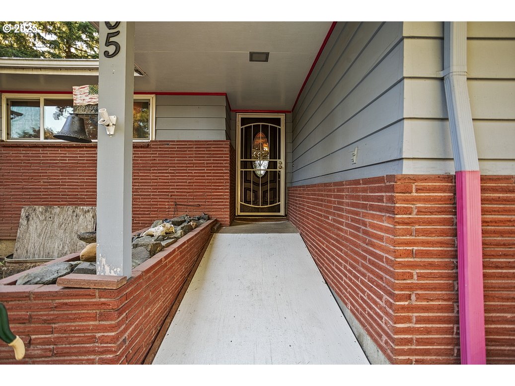 205 Northeast 160th Avenue Portland, OR 97230 - Photo 5 of 35 a view of balcony