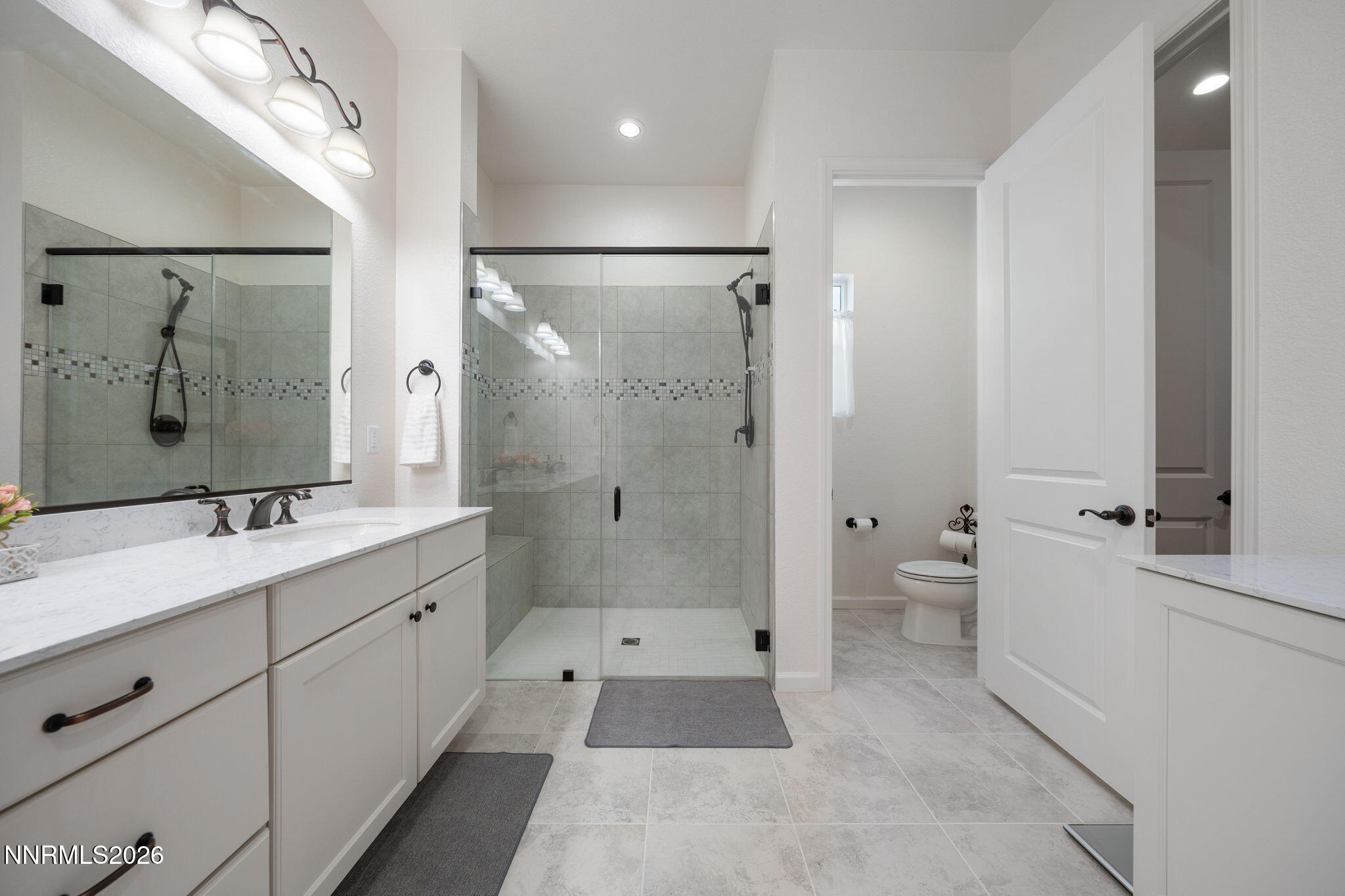 2233 Paint Horse Drive Reno, NV 89521 - Photo 25 of 55 primary bathroom
