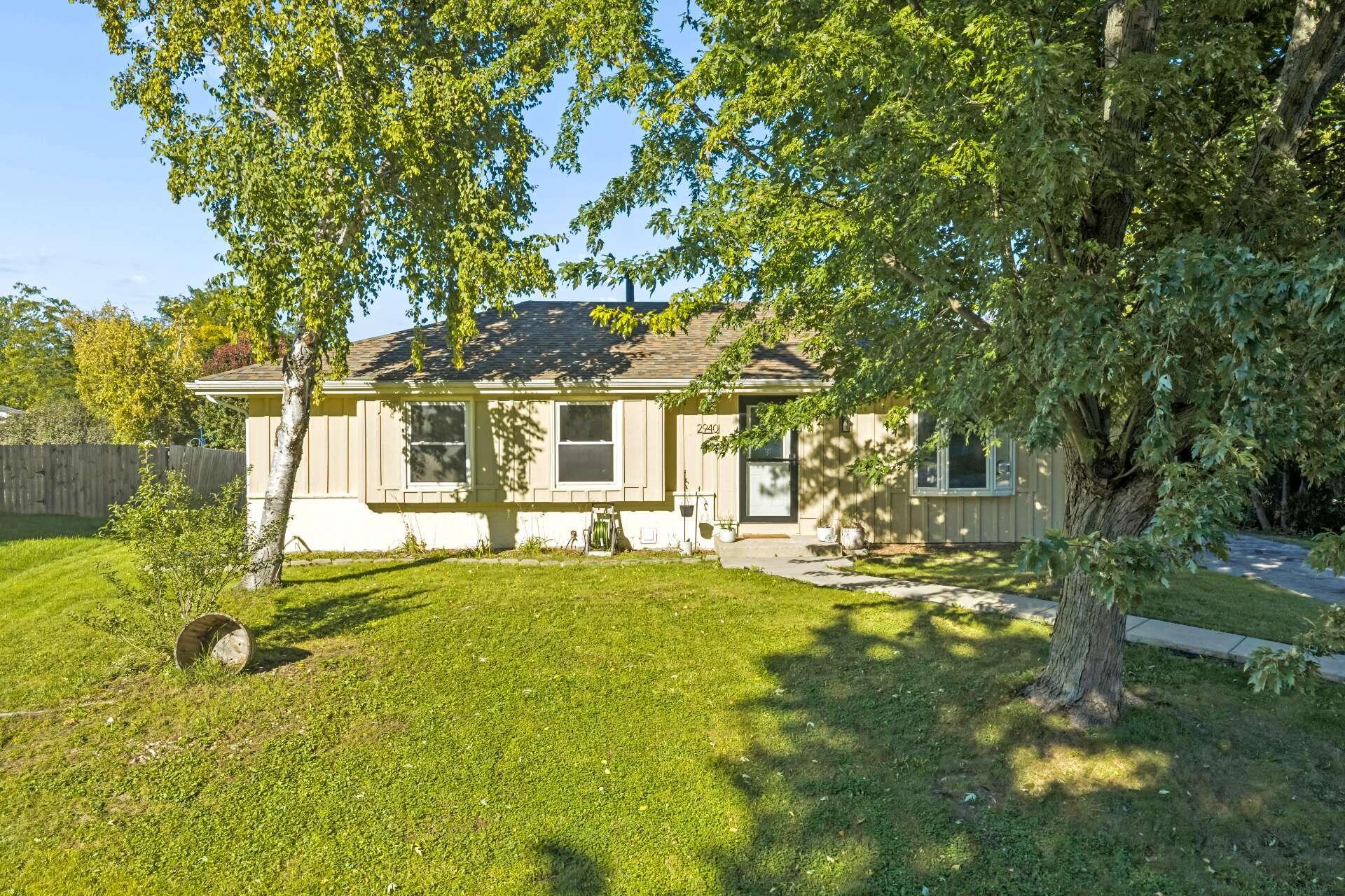 2940 Lake Vista Court Racine, WI 53402 - Photo 1 of 33 Front of the house