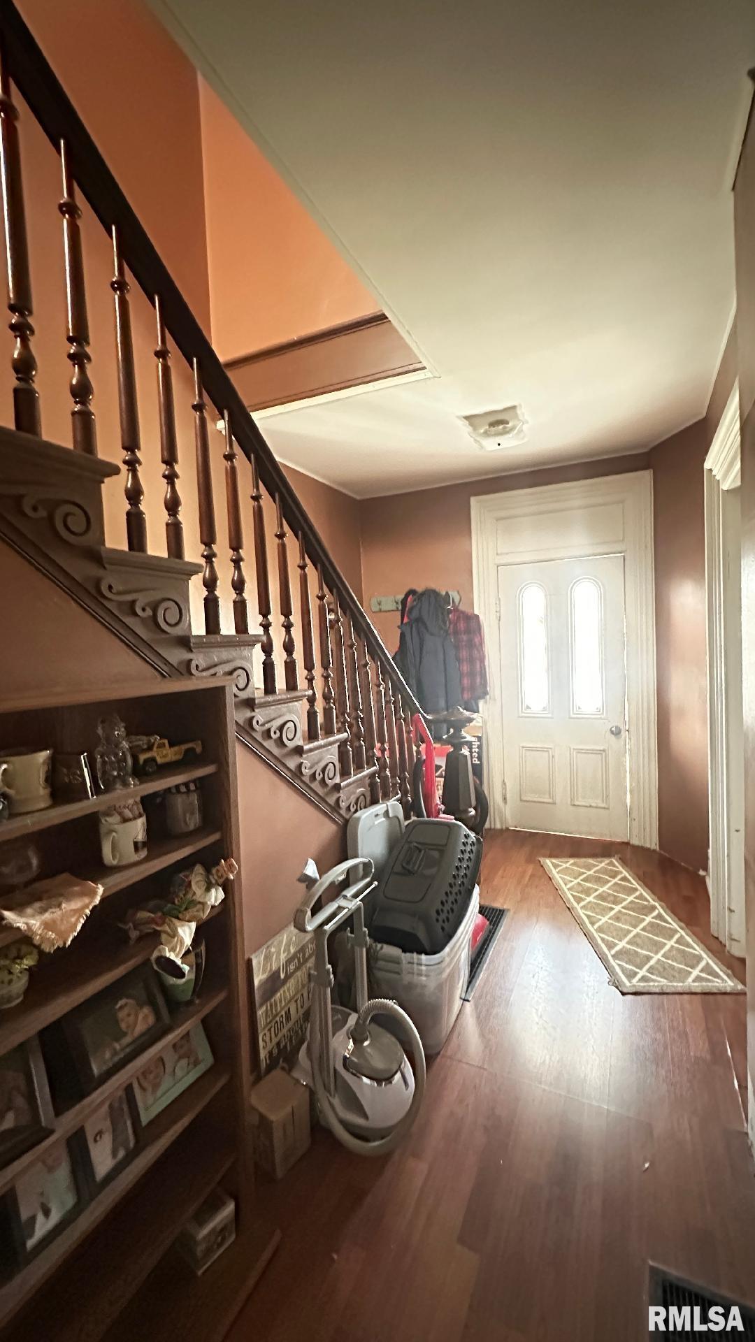 223 West High Street Mendon, IL 62351 - Photo 5 of 23