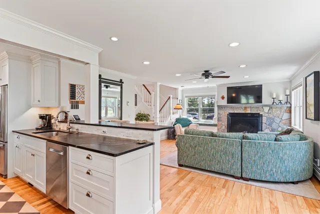 $1,650,000 | 197 Middle Road, Colchester, VT 05446