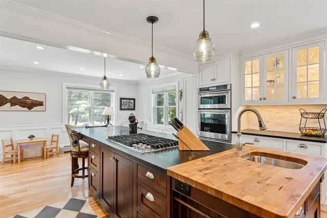 $1,650,000 | 197 Middle Road, Colchester, VT 05446