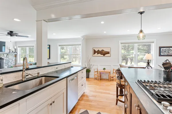 $1,650,000 | 197 Middle Road, Colchester, VT 05446