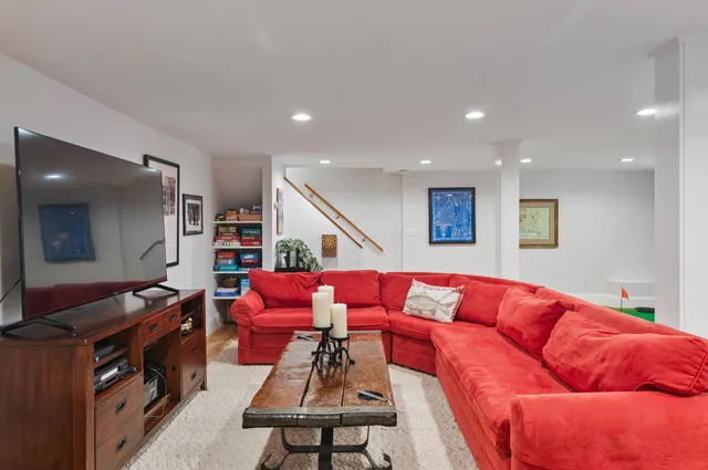 $1,650,000 | 197 Middle Road, Colchester, VT 05446