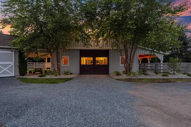 $1,650,000 | 197 Middle Road, Colchester, VT 05446