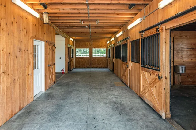 $1,650,000 | 197 Middle Road, Colchester, VT 05446