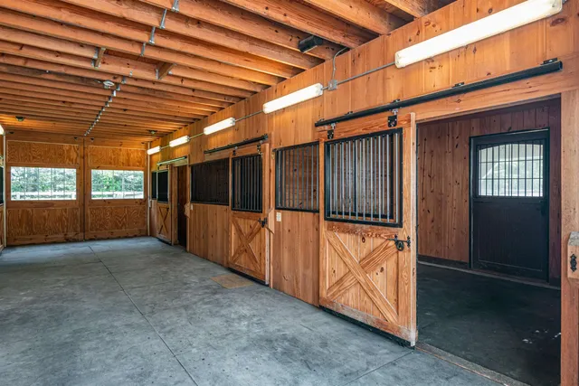 $1,650,000 | 197 Middle Road, Colchester, VT 05446