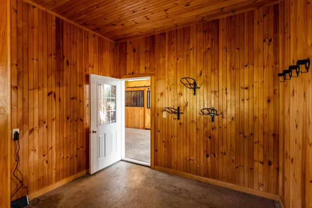 $1,650,000 | 197 Middle Road, Colchester, VT 05446