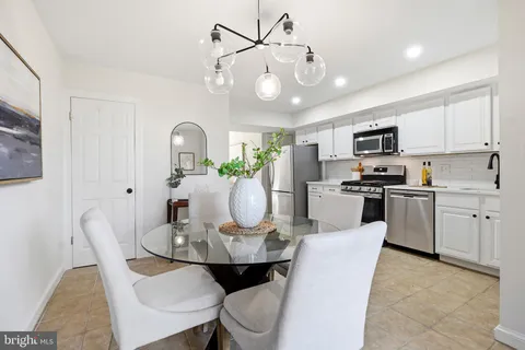 $725,000 | 415 17th Street Southeast, Washington, DC 20003