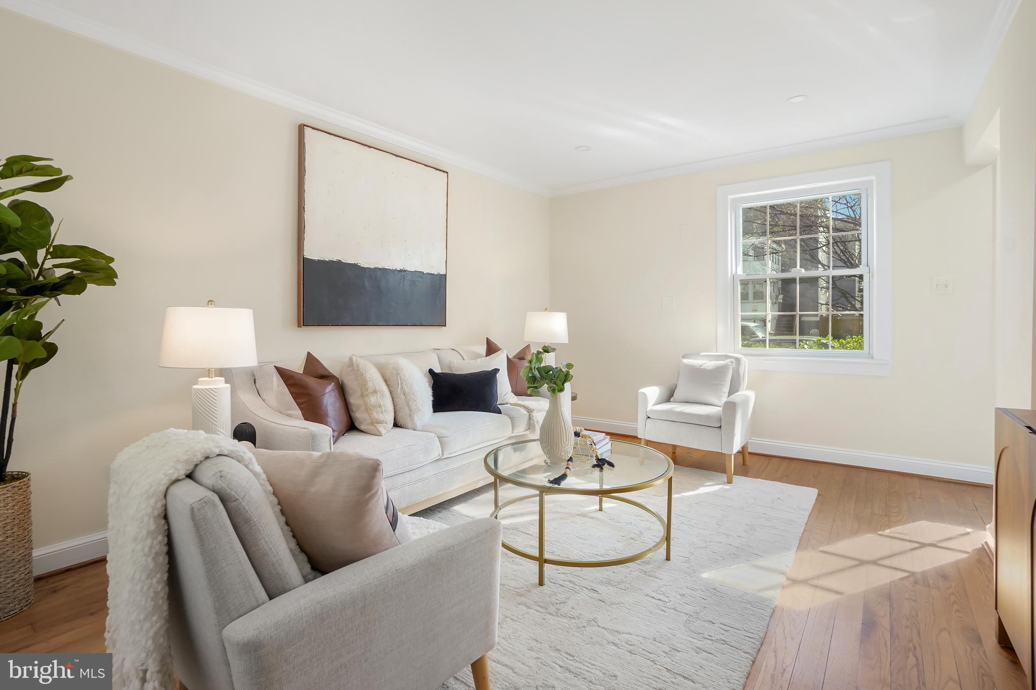 415 17th Street Southeast Washington, DC 20003 - Photo 4 of 30