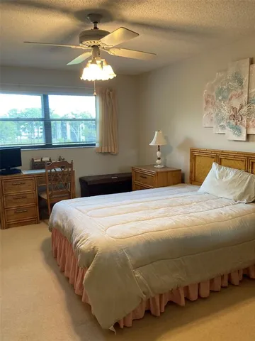 $159,500 | 8174 Terrace Garden Drive North, Unit 307, St. Petersburg, FL 33709