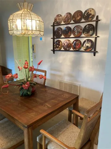 $159,500 | 8174 Terrace Garden Drive North, Unit 307, St. Petersburg, FL 33709