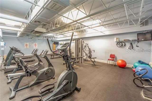 $159,500 | 8174 Terrace Garden Drive North, Unit 307, St. Petersburg, FL 33709