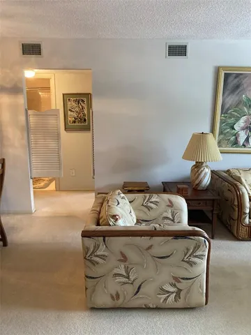 $159,500 | 8174 Terrace Garden Drive North, Unit 307, St. Petersburg, FL 33709