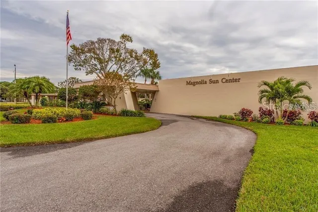 $159,500 | 8174 Terrace Garden Drive North, Unit 307, St. Petersburg, FL 33709