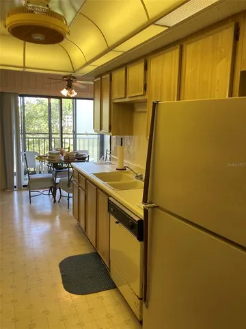 $159,500 | 8174 Terrace Garden Drive North, Unit 307, St. Petersburg, FL 33709