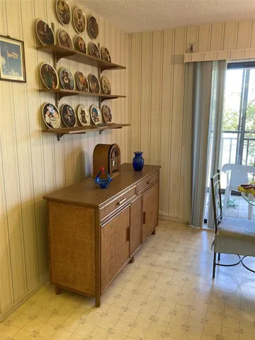 $159,500 | 8174 Terrace Garden Drive North, Unit 307, St. Petersburg, FL 33709