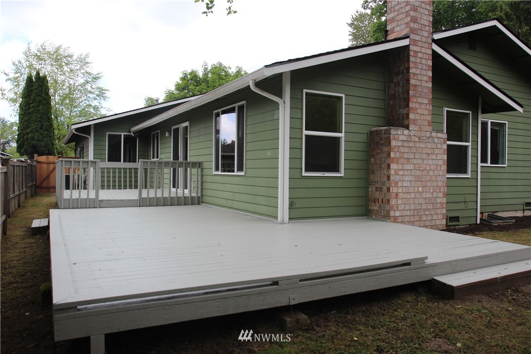1220 220th Place Southwest Bothell, WA 98021 - Photo 2 of 11