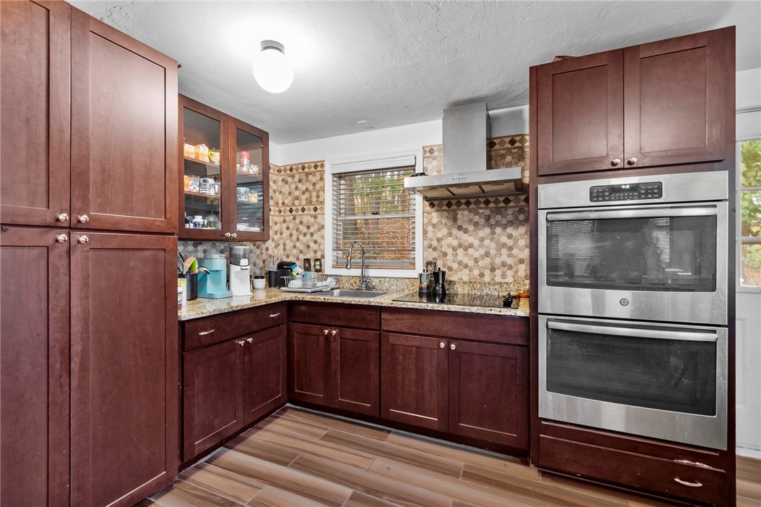 78 Copperfield Road Worcester, MA 01602 - Photo 4 of 21