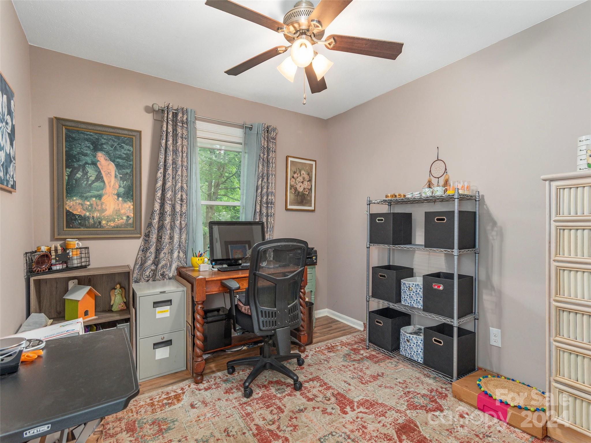 521 Pineland Road Hendersonville, NC 28792 - Photo 19 of 29 Gallery Image 19
