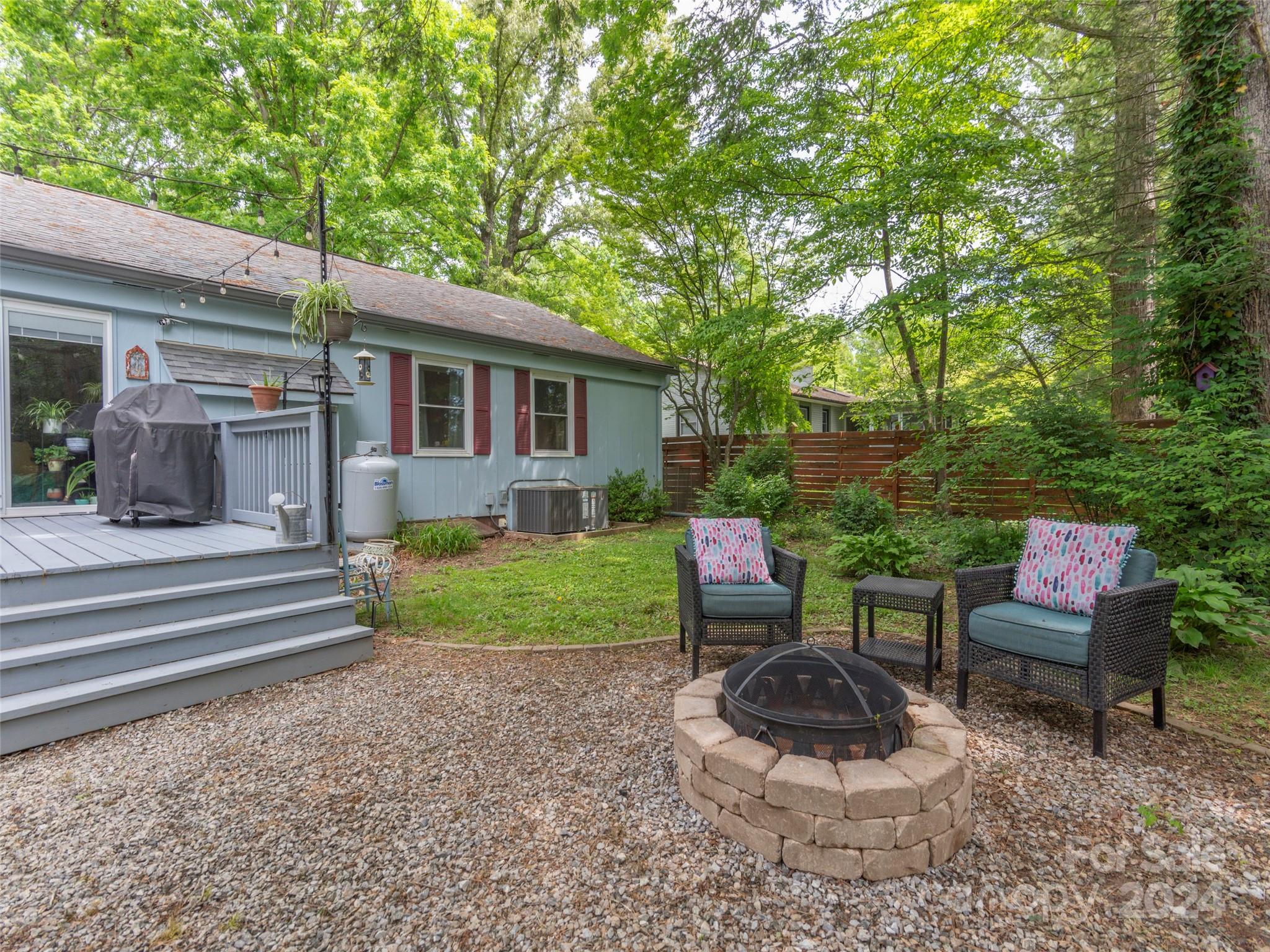 521 Pineland Road Hendersonville, NC 28792 - Photo 23 of 29 Gallery Image 23