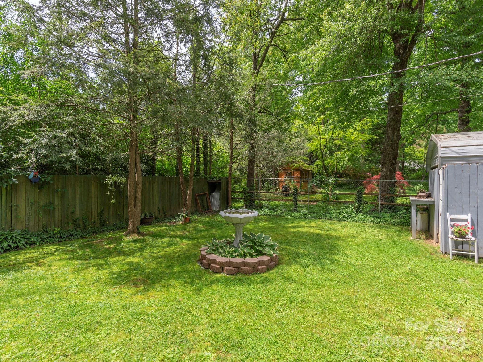521 Pineland Road Hendersonville, NC 28792 - Photo 27 of 29 Gallery Image 27