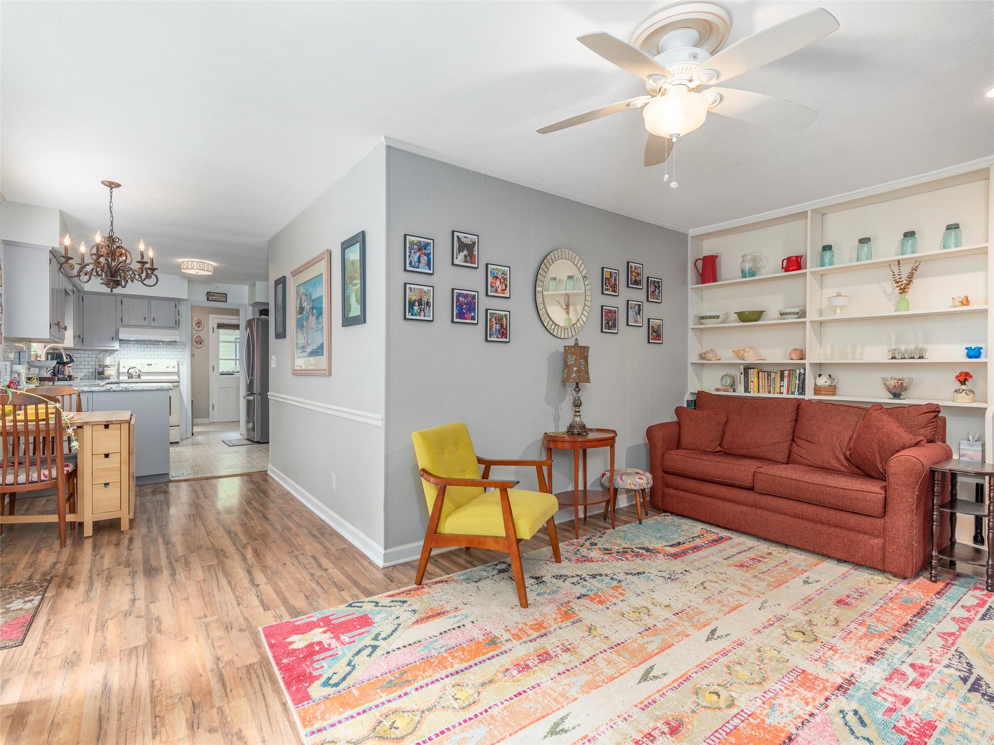 521 Pineland Road Hendersonville, NC 28792 - Photo 6 of 29 Gallery Image 6