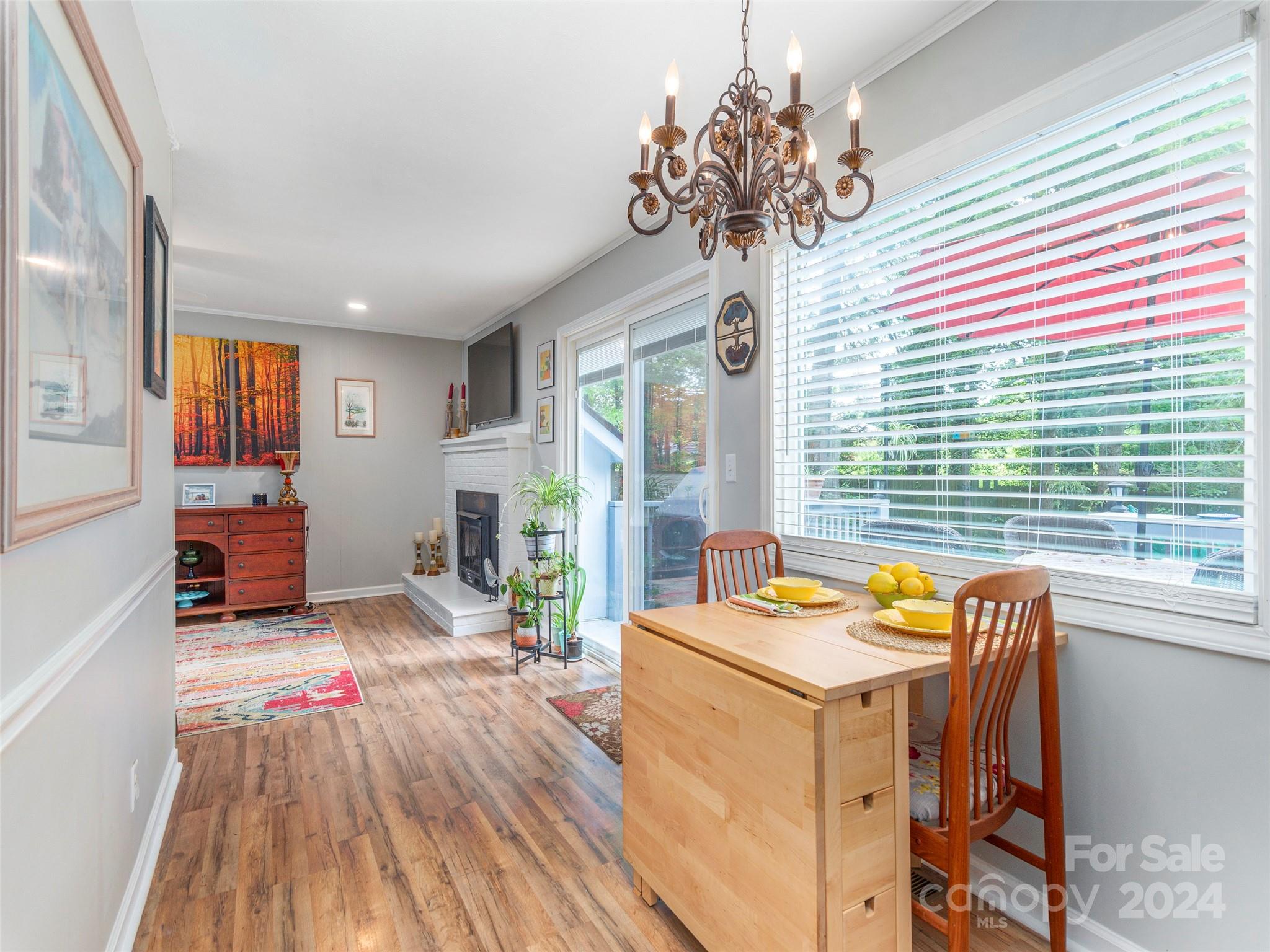 521 Pineland Road Hendersonville, NC 28792 - Photo 7 of 29 Gallery Image 7