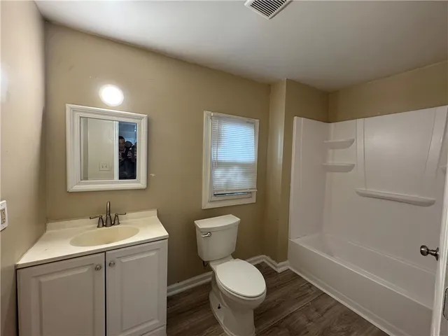 $2,300 | 888-t P T P Burruss Senior Drive Southwest, Atlanta, GA 30314