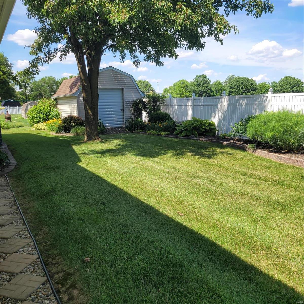 806 Windy Way Steeleville, IL 62288 - Photo 9 of 34