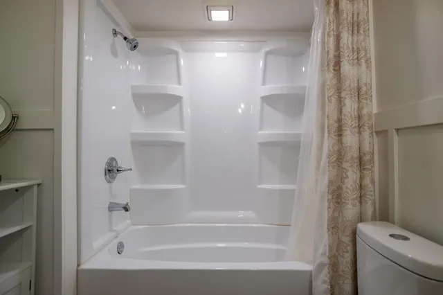 $299,900 | 1942 Orchard Street, Marquette, MI 49855