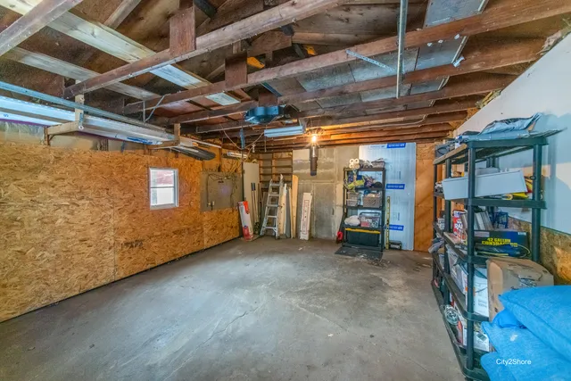 $299,900 | 1942 Orchard Street, Marquette, MI 49855