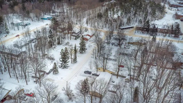 $299,900 | 1942 Orchard Street, Marquette, MI 49855