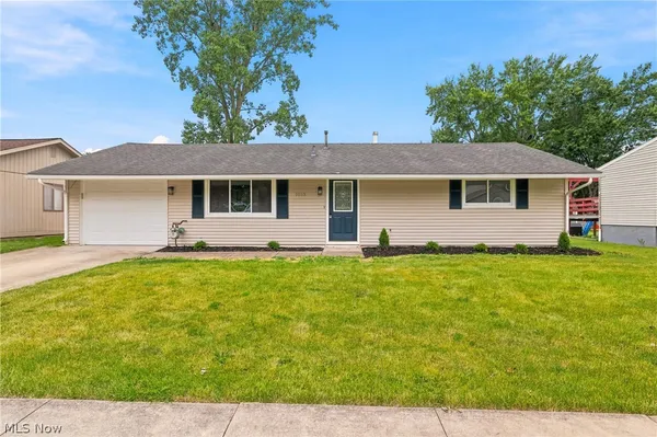 $320,000 | 1053 Wellfleet Drive, Grafton, OH 44044