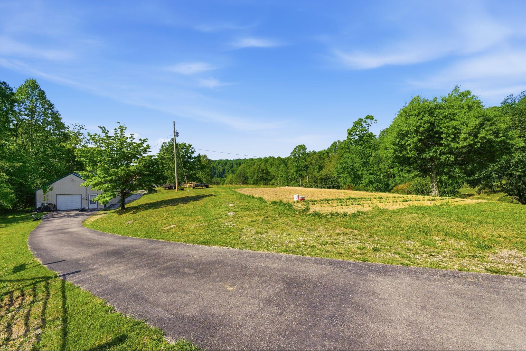340 Dean Road McKee, KY 40447 - Photo 28 of 42 28