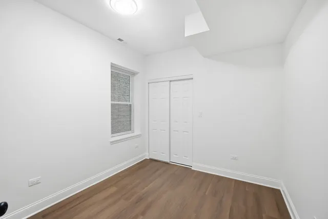 $2,000 | 1942 Elmwood Avenue, Unit 1F, Berwyn, IL 60402