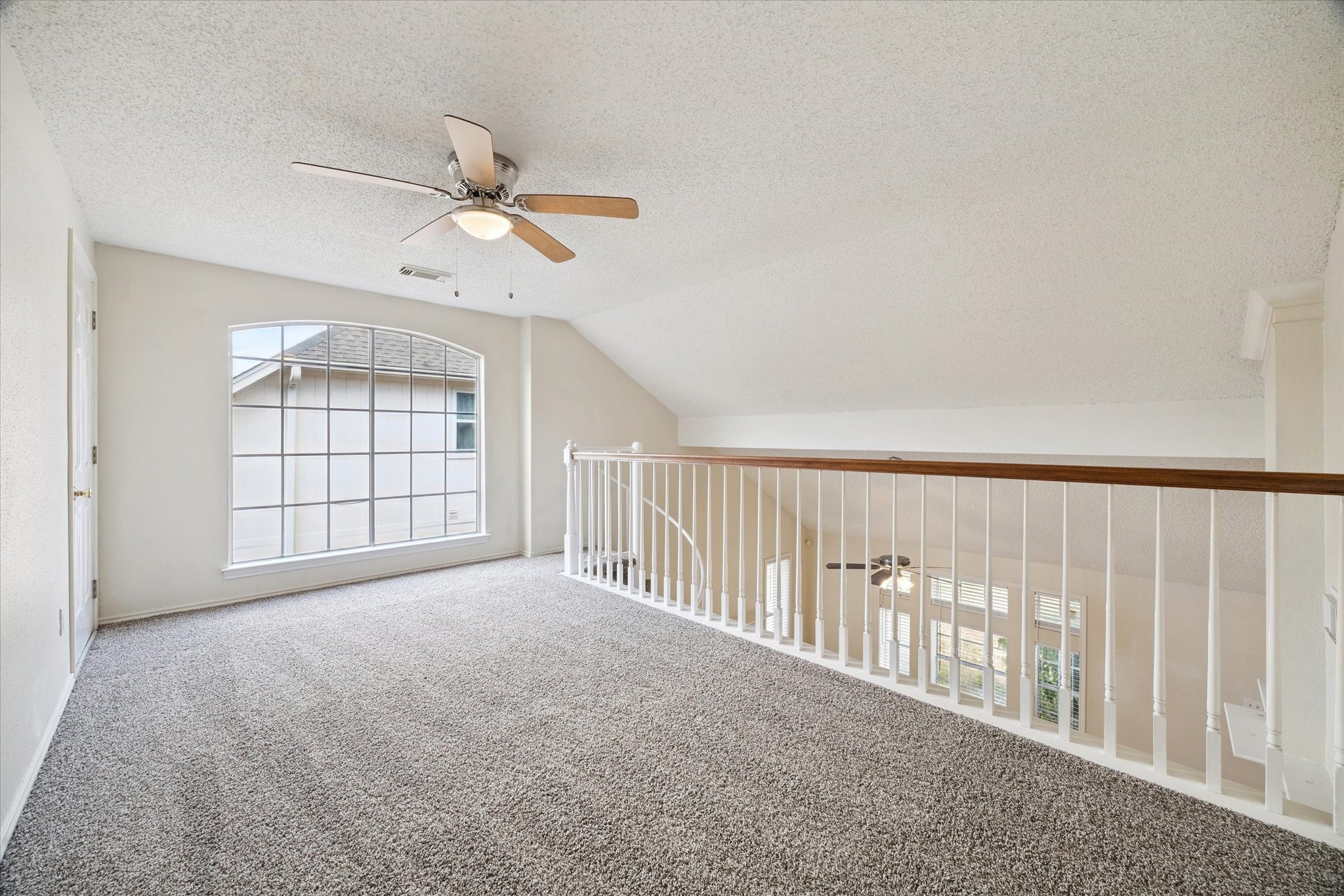 5715 South Magazine Circle Houston, TX 77084 - Photo 6 of 29 Upstairs loft that could serve as study, playroom, etc.