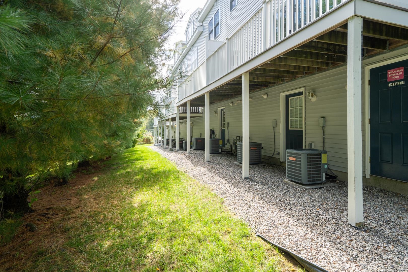 180 Drakeside Road, Unit 9 Hampton, NH 03842 - Photo 41 of 49