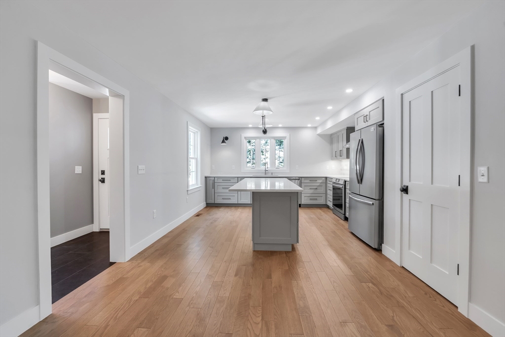 128 Old Southbridge Road Dudley, MA 01571 - Photo 19 of 42