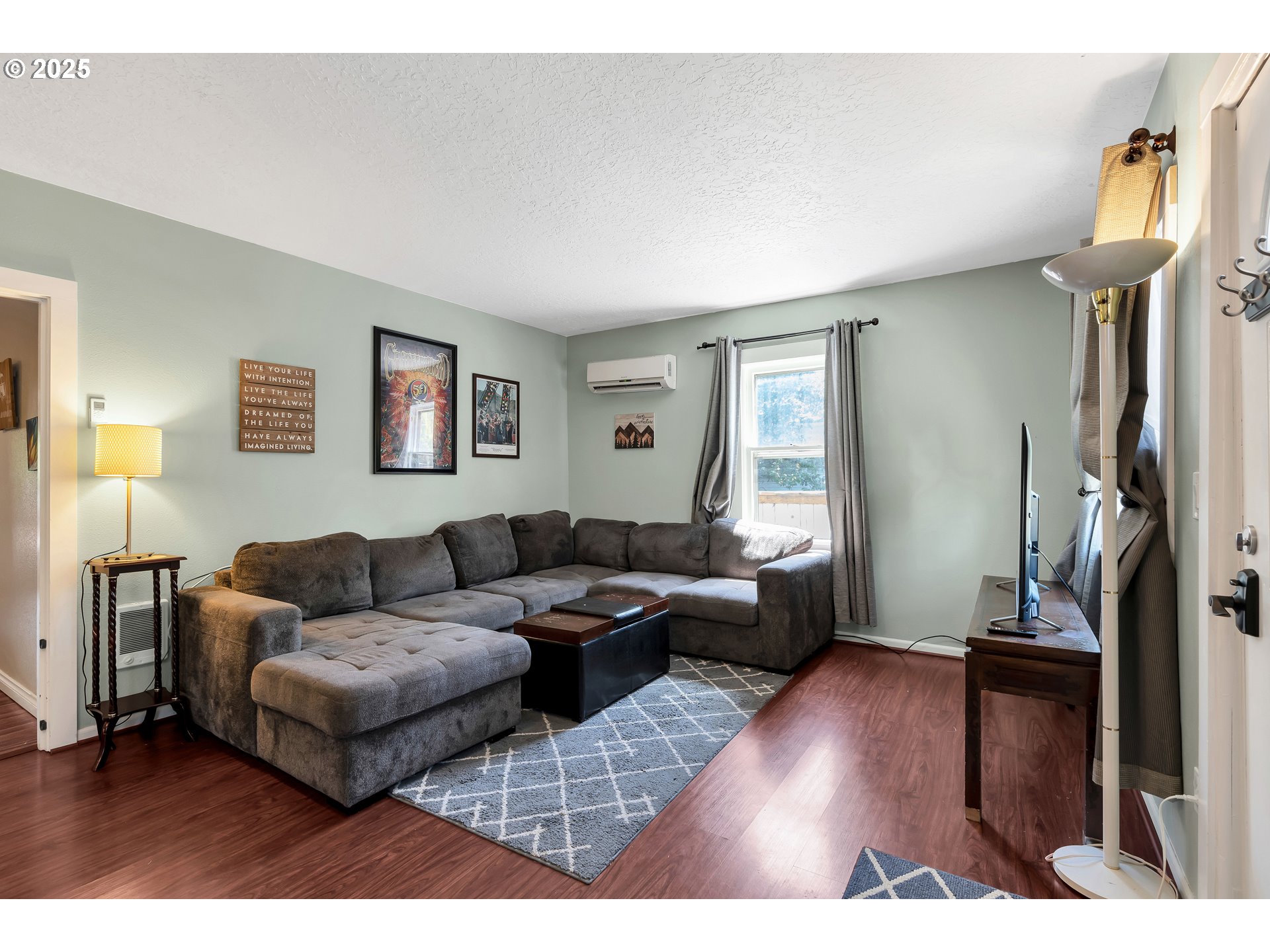 402 Southeast 75th Avenue Portland, OR 97215 - Photo 26 of 48