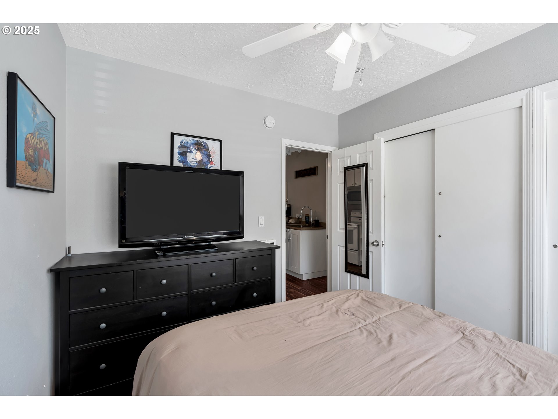 402 Southeast 75th Avenue Portland, OR 97215 - Photo 33 of 48